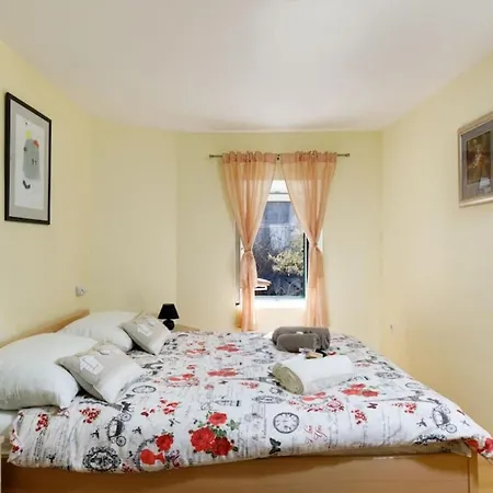 Apartment Stunning 1-bed In Split