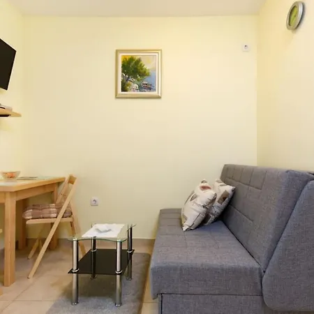 Stunning 1-bed In شقة *