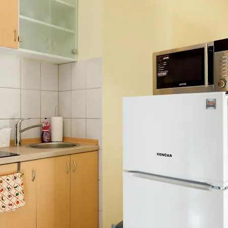 Stunning 1-bed In * سبليت
